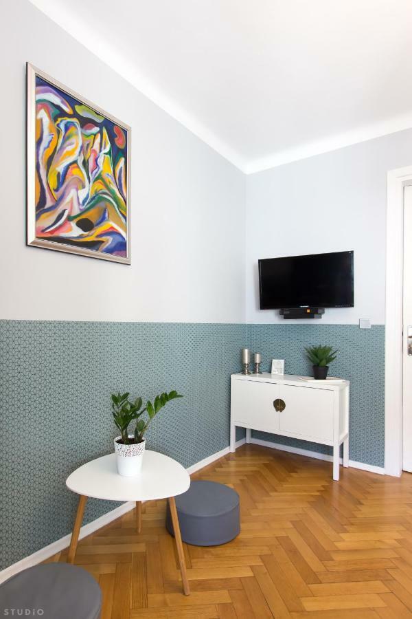 Clicktheflat Apartment Chmielna 7 ワルシャワ エクステリア 写真
