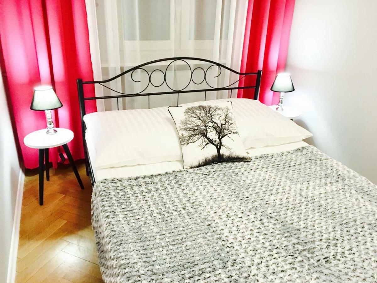 Clicktheflat Apartment Chmielna 7 ワルシャワ エクステリア 写真